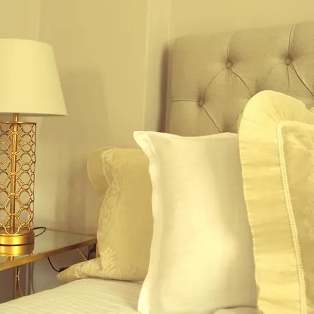 Boutique 3 Levels Town House * Plovdiv
