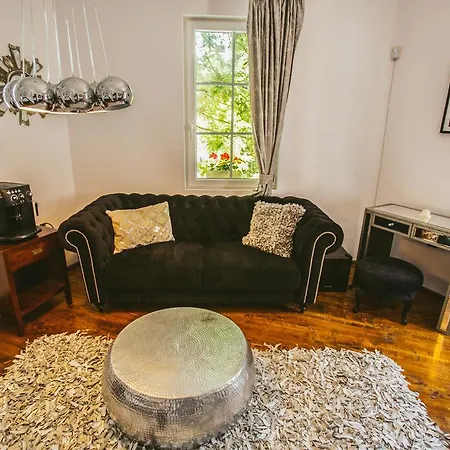 Boutique 3 Levels Town House Casa de Férias Plovdiv