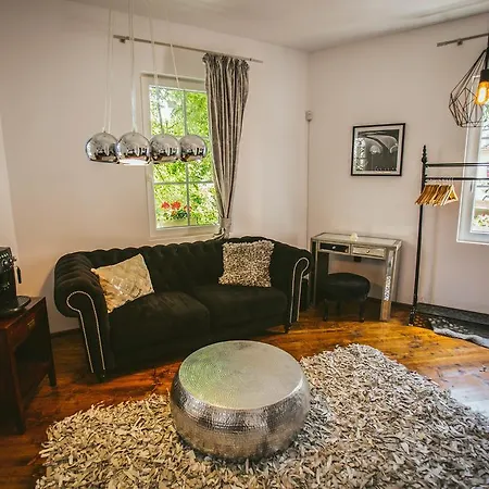 Boutique 3 Levels Town House Prázdninový dům Plovdiv