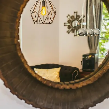 Boutique 3 Levels Town House *